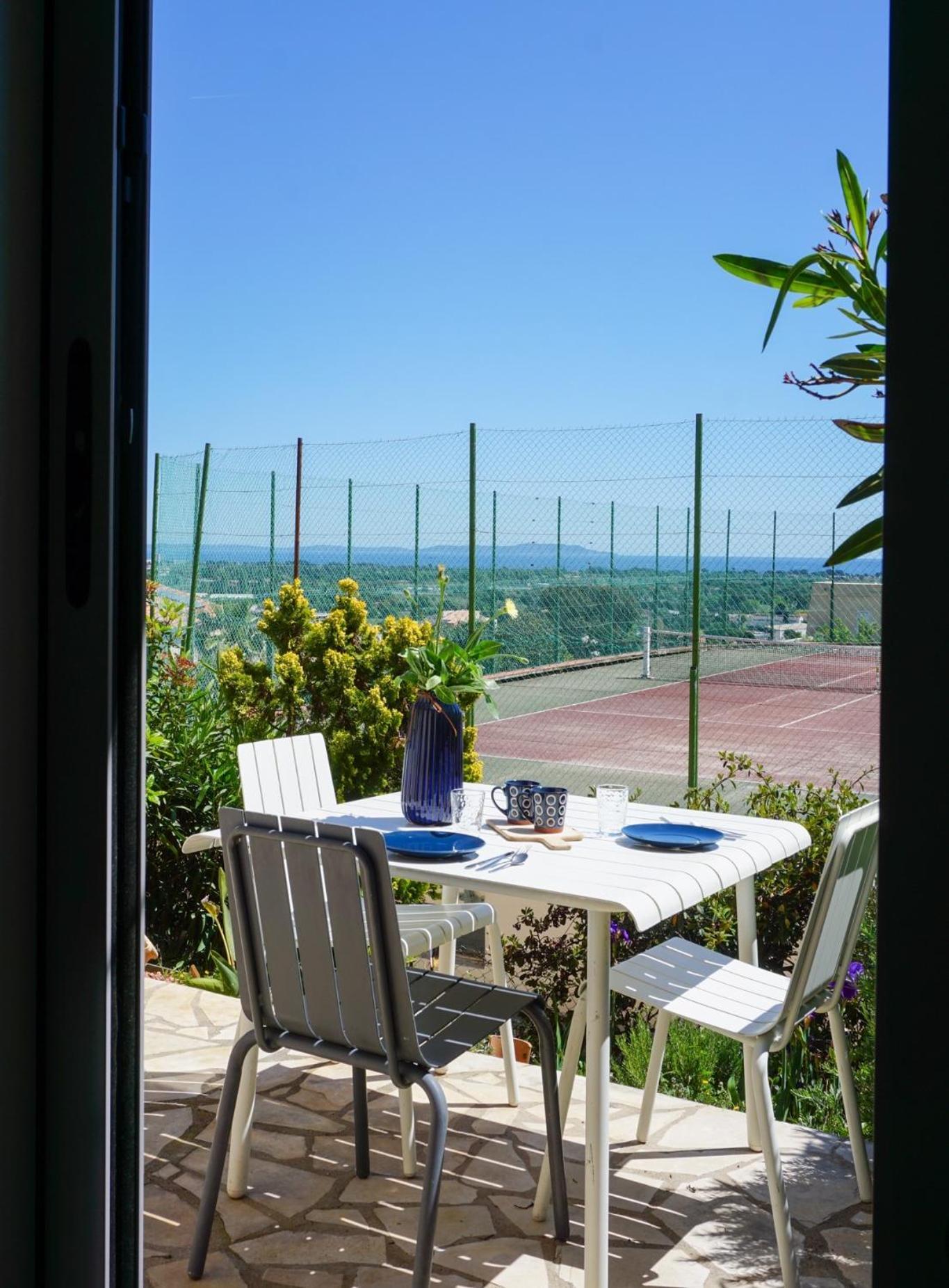 Apartamento Le Soleil Bleu Hyerois Hyères Exterior foto